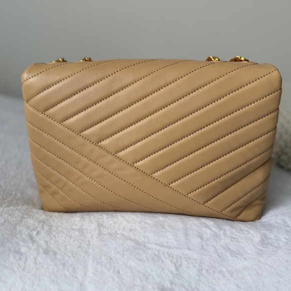 Tory Burch Kira Chevron Convertible Shoulder Bag | Dust Bag Include| Desert Dune - Picture 7 of 16